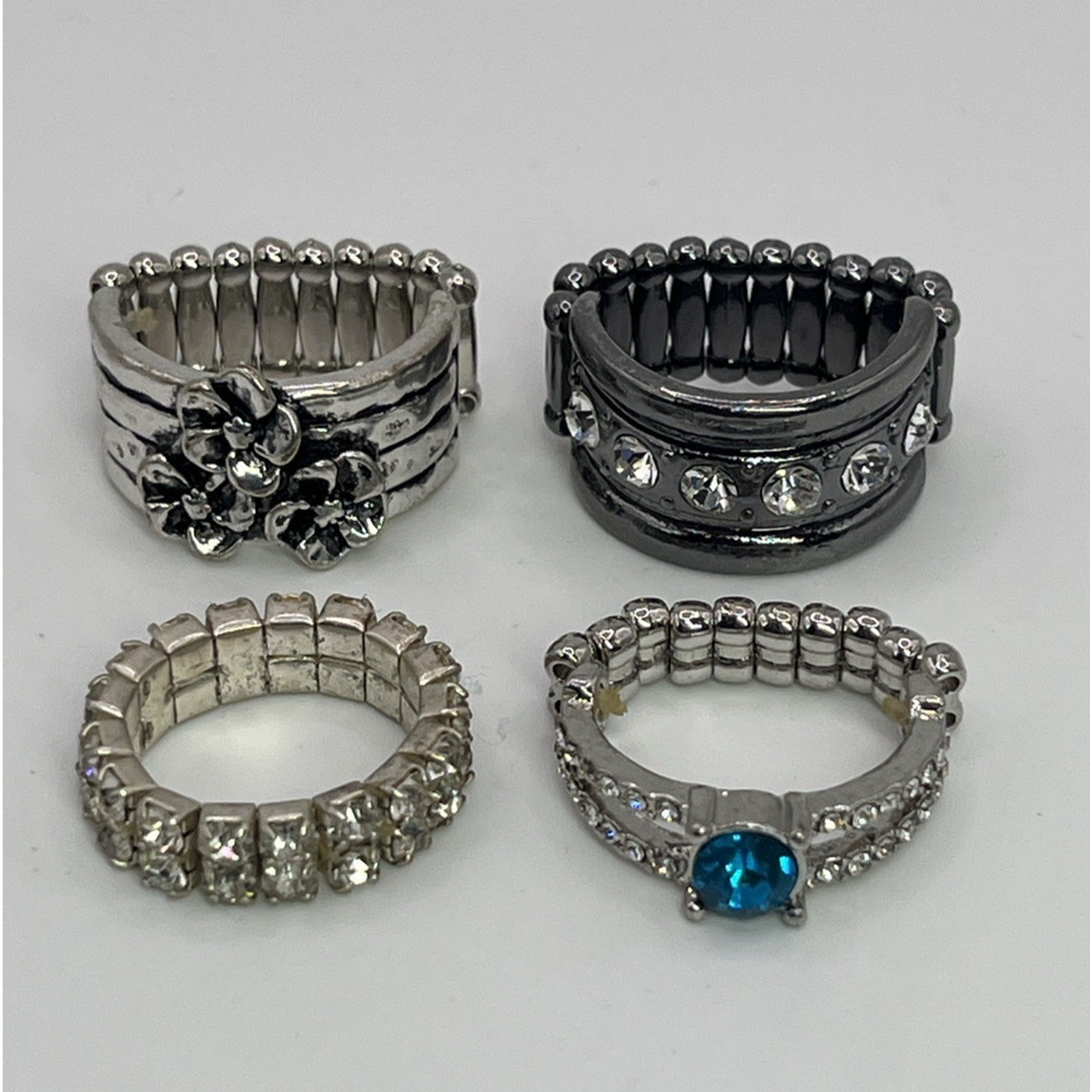 Lot of 4 Stretch Rhinestone Fashion Rings Floral Blue Crystal Silver Tone Ring